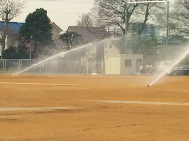 茨城県守谷市立R小学校ポップアップスプリンクラー